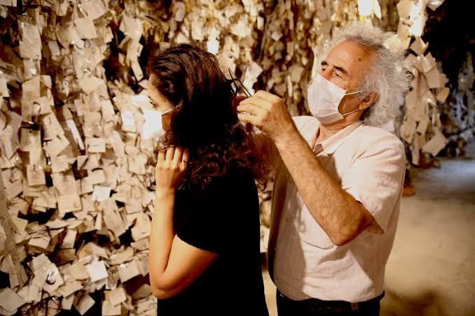 Female visitors from around the world donate their hair and leave behind a note [DailySabah]