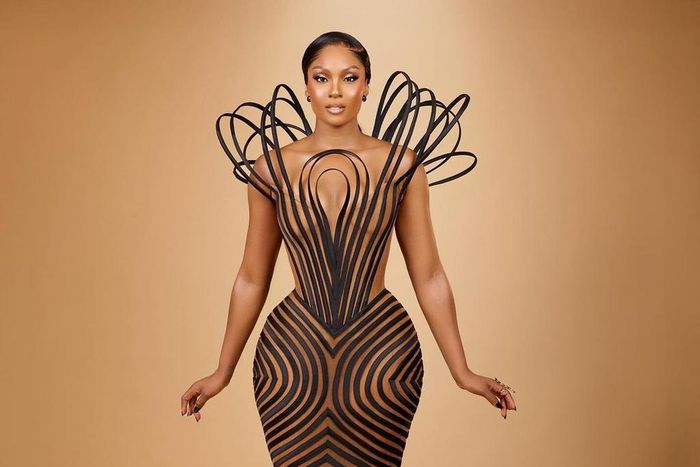 Osas Ighodaro in Veekee James [Instagram]