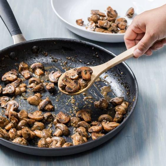 Sauteed mushrooms [America test Kitchen]