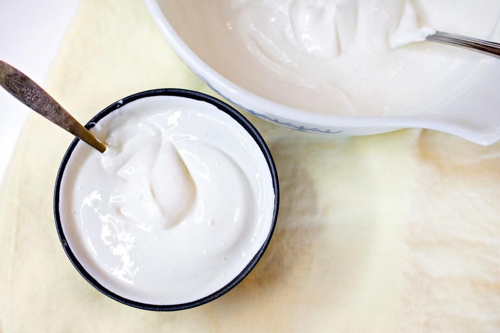 Homemade yoghurt from powdered milk