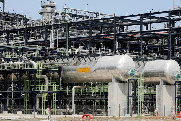 Dangote Refinery has started supplying petroleum products to the local market.