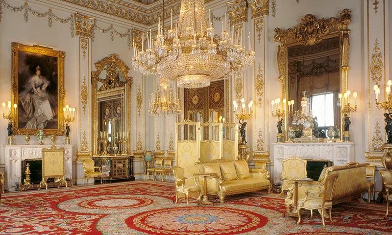 white drawing room at Buckingham palace