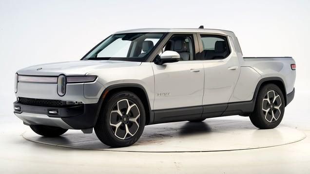 Rivian R1T[IIHS]