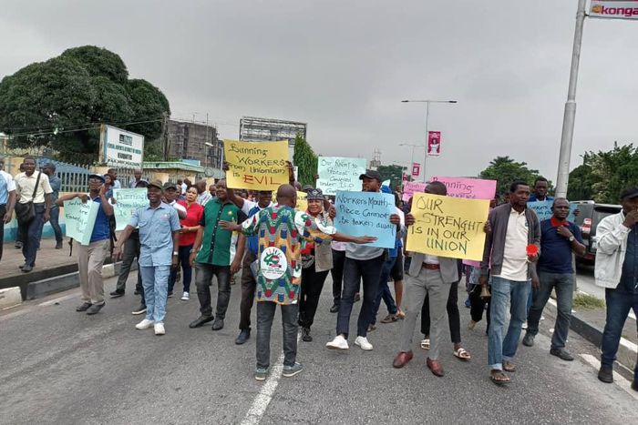 Dana Air employees protest [Punch Newspapers]