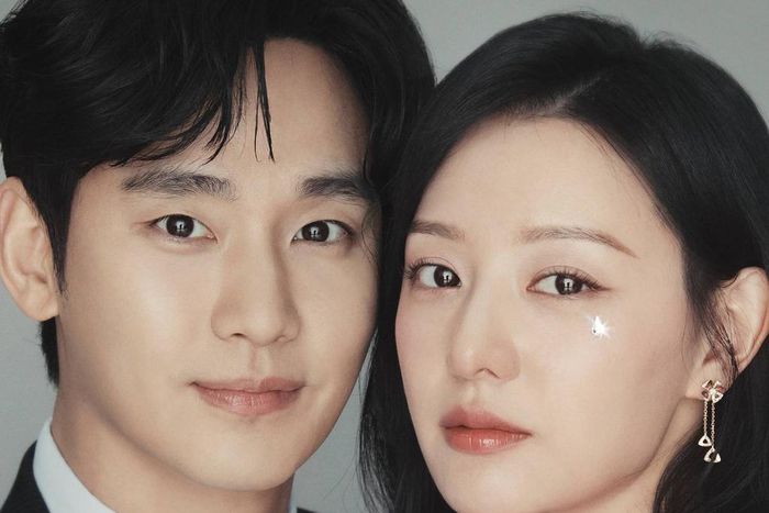 5 popular Korean TV series stealing the hearts of Nigerians in 2024 - Queen of Tears [IMDB]