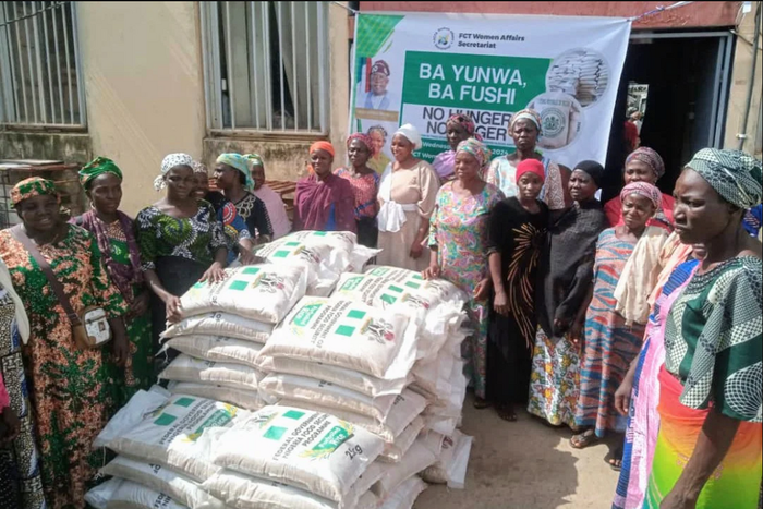 FCTA distributes 1000 bags of rice to women groups to cushion hunger  [NAN]