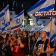 Thousands of Israeli protesters call for Netanyahu's resignation over Gaza war [theguardian]
