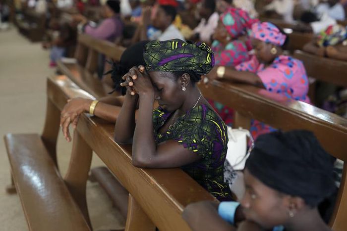 Nigerians praying