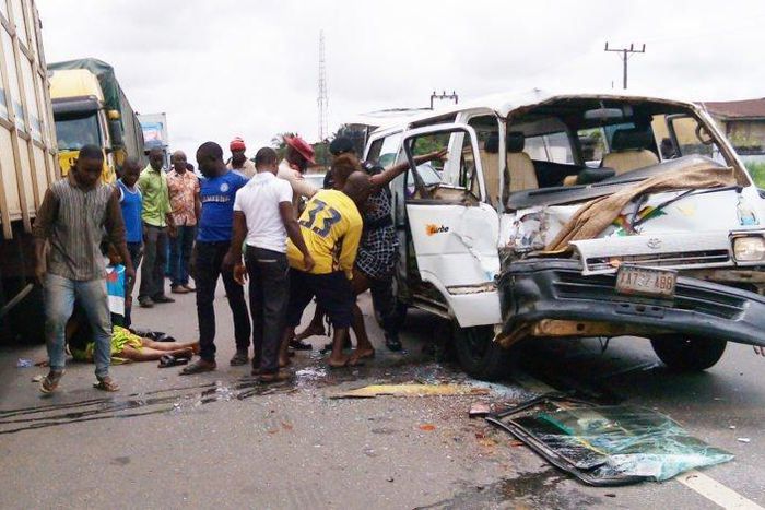 35 dead, 149 injured in 49 road crashes in Ogun over 4 weeks [Nairametrics]