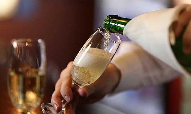 Some foods don't go with alcohol [DailyMail]