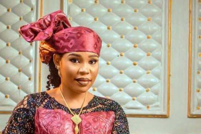 Tiktoker Murja Kunya [Punch]