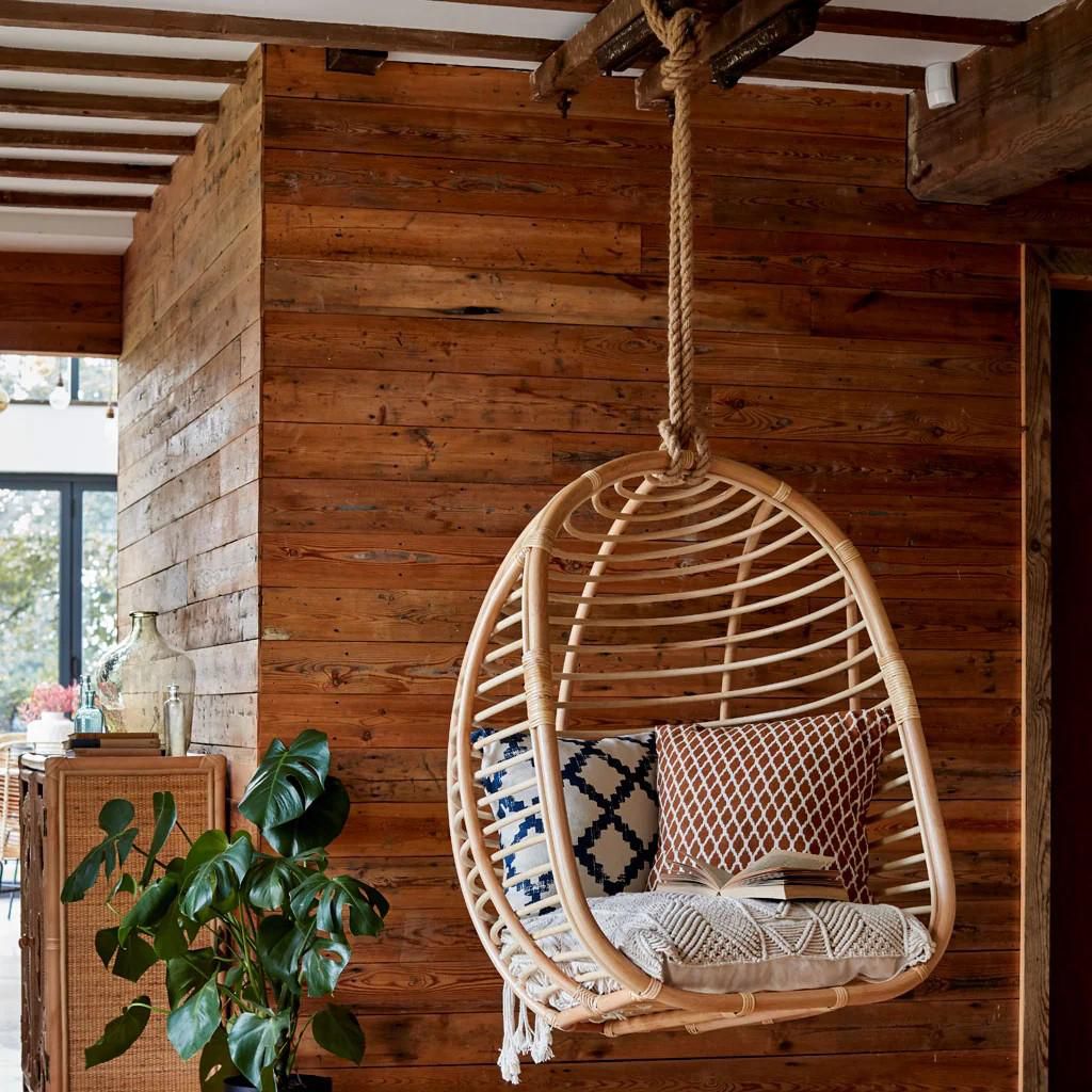 Hanging chair [The Rattan Company]