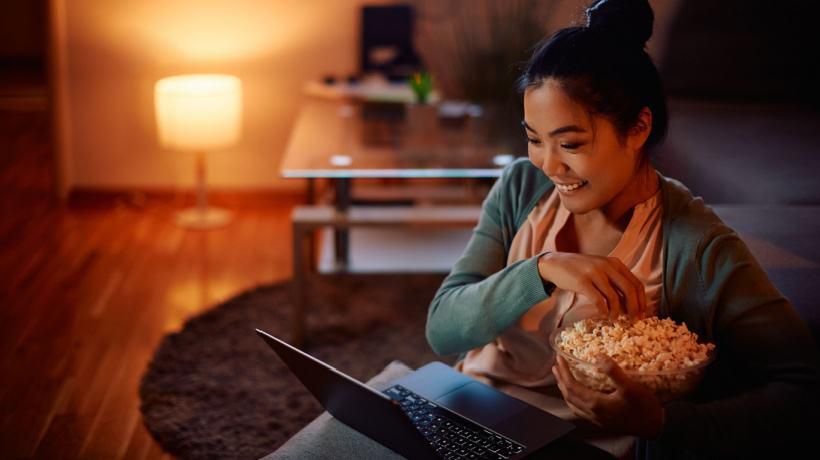 Binge-watching goes hand-in-hand with unhealthy snacking [eLearningIndustry]