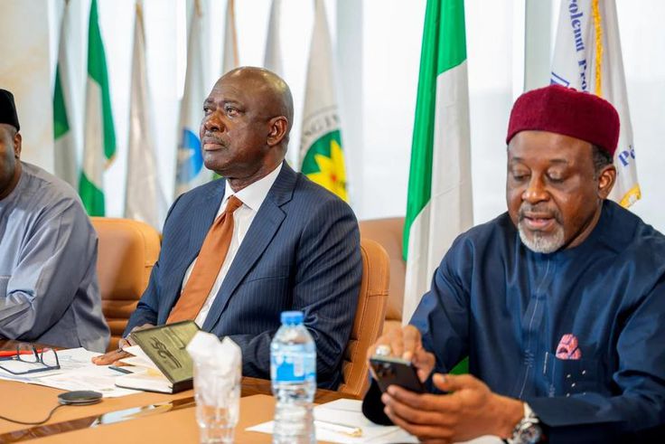 L-R Permanent Secretary, Ministry of petroleum resources, Amb. Nicholas Ella, Minister of State for Petroleum Resources (Oil) Sen. Heineken Lokpobiri, Nigeria’s Consultant on African Energy Bank, Mr Suleiman Yahaya, at the APPO Extraordinary Meeting of...