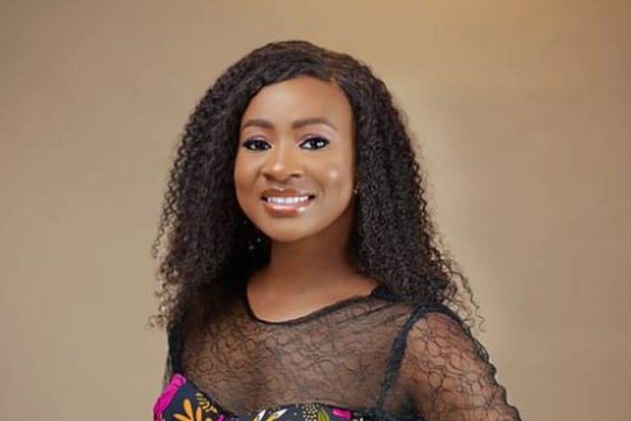 Anto Lecky reminds Nigerians that the grass is not greener on the other side [Instagram/antoloecky]