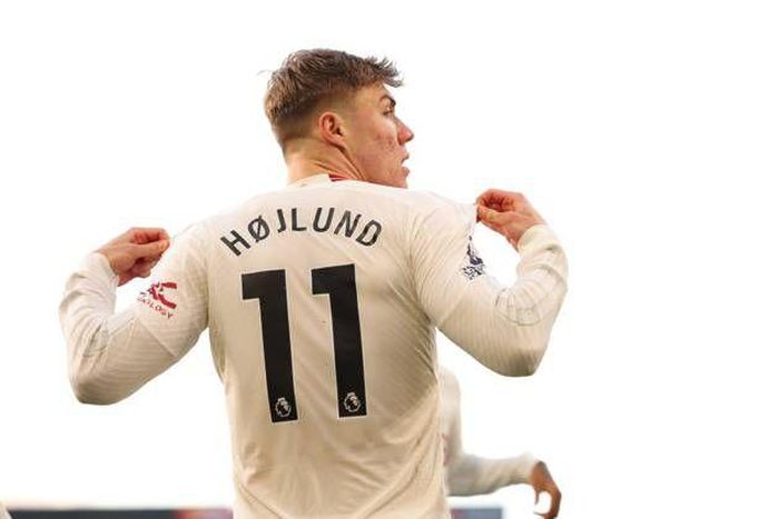 Manchester United's Hojlund Beats Ex-Arsenal Star to Set New Premier League Record
