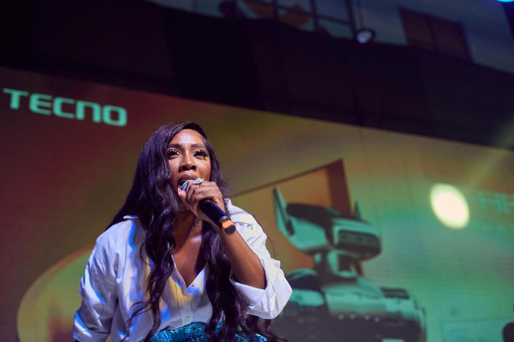 5 Tiwa Savage's performance leaves audience spellbound at TECNOCAMON 30 launch