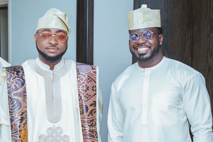Davido and his best man Lati [Instagran/it_ddon]