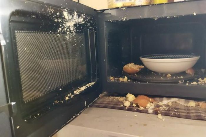 Why eggs explode when put in the microwave
