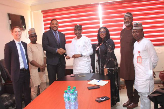 EFCC hands over $22k seized from Lagos fraudster to FBI for transfer to owner [Twitter:@officialEFCC]