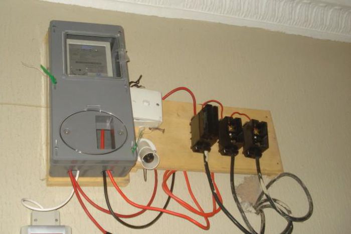 An Electricity Prepaid Meter (Leadership)
