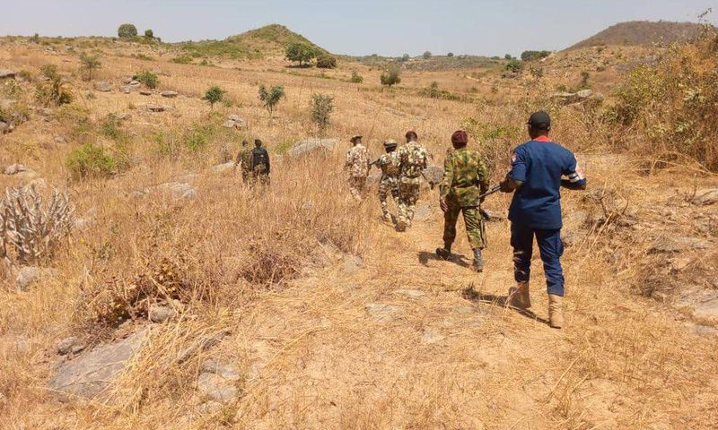 Troops of the Nigerian Army uncover illegal weapon factory in Plateau, arrest suspect [Twitter:@HQNigerianArmy]