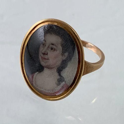 Portrait ring [AntiqueRings]