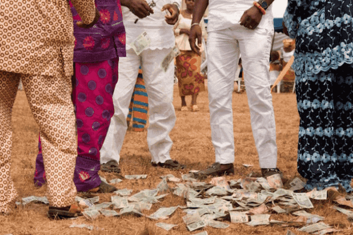 Money-spraying is a culture at Nigerian parties [BusinessDay]