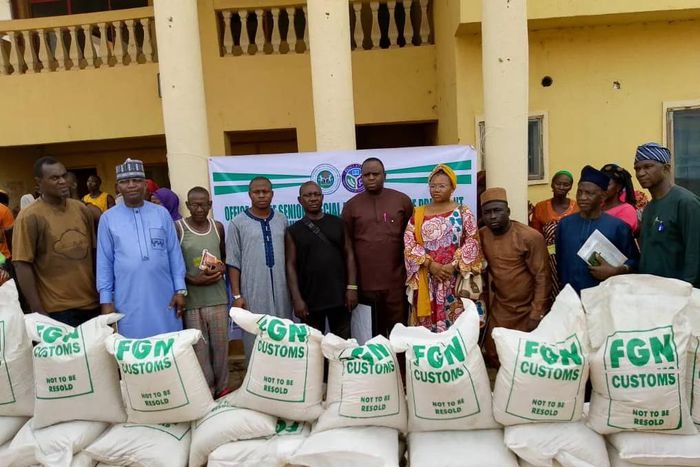 Tinubu’s aide donates foodstuff to victims of attacks on Omala in Kogi [NAN]