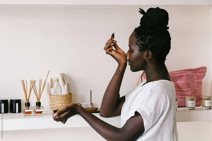 How to naturally smell good [Stocksy]