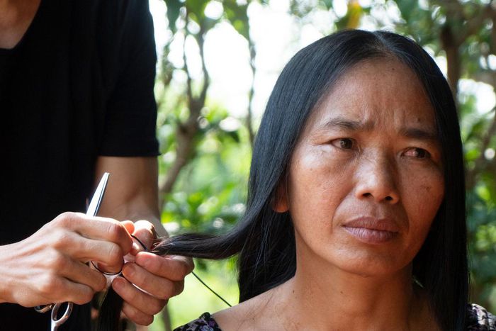 Unethical sourcing of human hair [Refinery29]