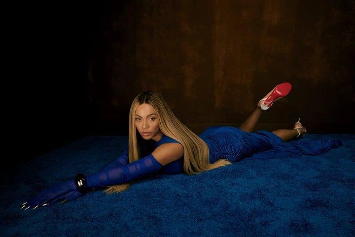 Beyonce [ESSENCE MAGAZINE]