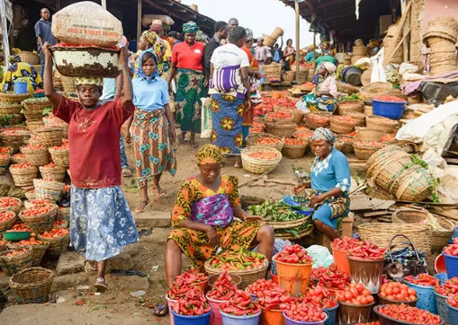 Lagos traders and consumers excited by drop in food prices