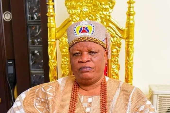 The Osolo of Isolo, Oba Kabiru Agbabiaka (Adeola Olushi III) [Premium Times Nigeria]