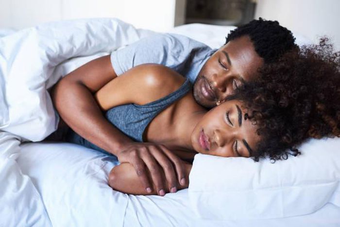 Cuddling your partner when it's rainy is a bonding experience [MelaninNews]