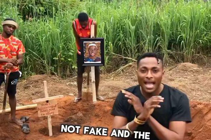 Skitmaker buries himself alive [youngcentertainment/instagram]