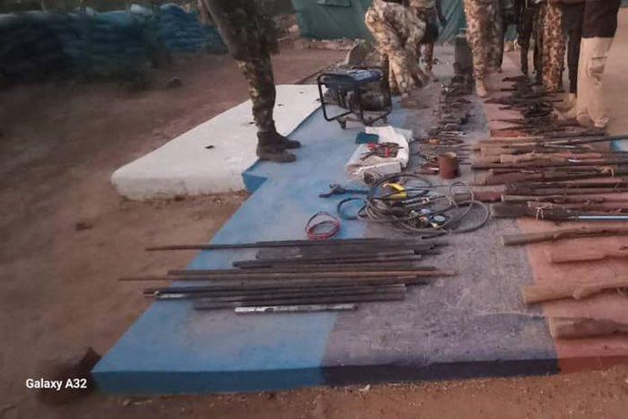 Troops of the Nigerian Army uncover illegal weapon factory in Plateau, arrest suspect [Twitter:@HQNigerianArmy]