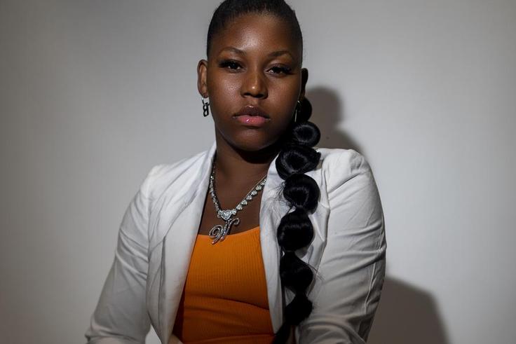 Wini Lizbet is an emerging Afrobeat artiste [WL]