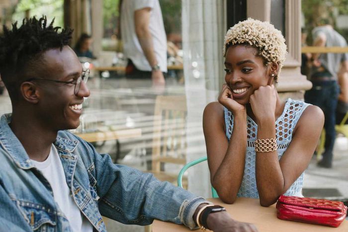 Hidden signs a woman likes you [Health]