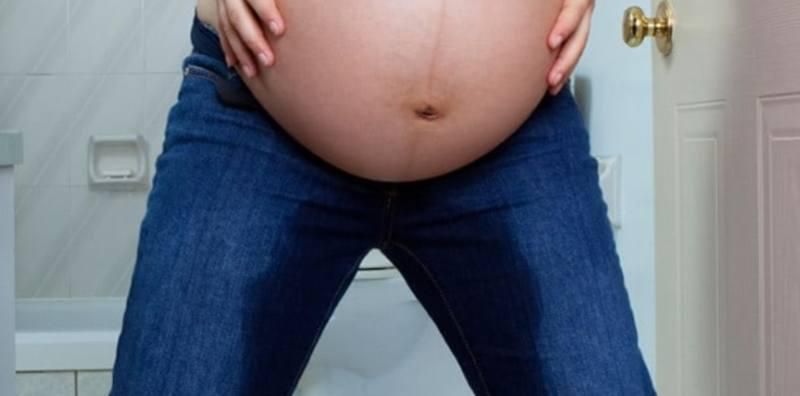 Your water breaks before contractions start [Nestia]