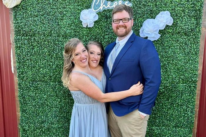 Abby Hensel with her partner, Josh Bowling [Yahoo]