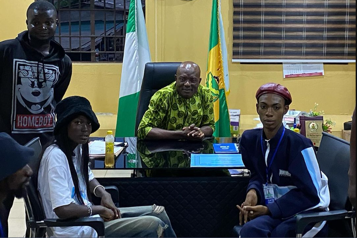 James Brown visits Bobrisky in Ikoyi prison 'to know if she is alright'  [Instagram|:@wf_jamesbrown]