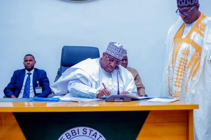 Governor Nasir Idris of Kebbi State  [Twitter:@KBStGovt]