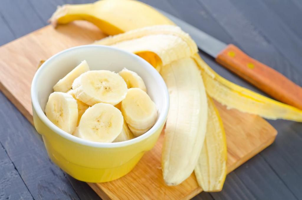 Eat some bananas [MedicalNewsToday]
