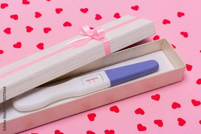 Use the pregnancy tester [Adobe Stock]