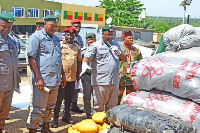 123 sacks and 3,172 parcels of cannabis sativa, other illegal goods seized by Ogun Customs  [NAN]