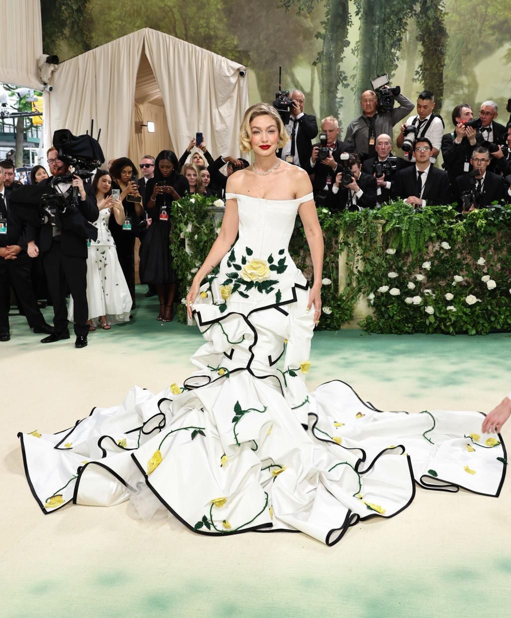 2024 Met Gala: "Sleeping Beauties: Reawakening Fashion" held at The Metropolitan Museum of Art on May 6, 2024 in New York City. (Photo by Gilbert Flores/Variety via Getty Images)