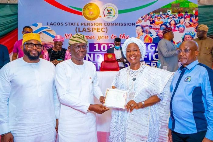 Bode Agoro, HoS, Lagos State, Gov. Babajide Sanwo-Olu of Lagos State, Mrs Adetokunbo Eko, Retired Asst. Director/former Head, Public Affairs unit, LASPEC, Mr Babalola Obilana, DG, LASPEC at the 103rd bond retirement benefit certificate presentation on ...
