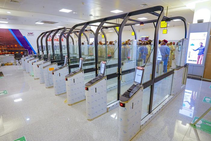 Lagos airport e-gates 100% ready in 3 weeks – Minister [Twitter@BTOofficial]