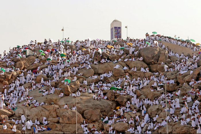 Nigerian pilgrims converge at plain of Arafat for hajj rite [Punch]